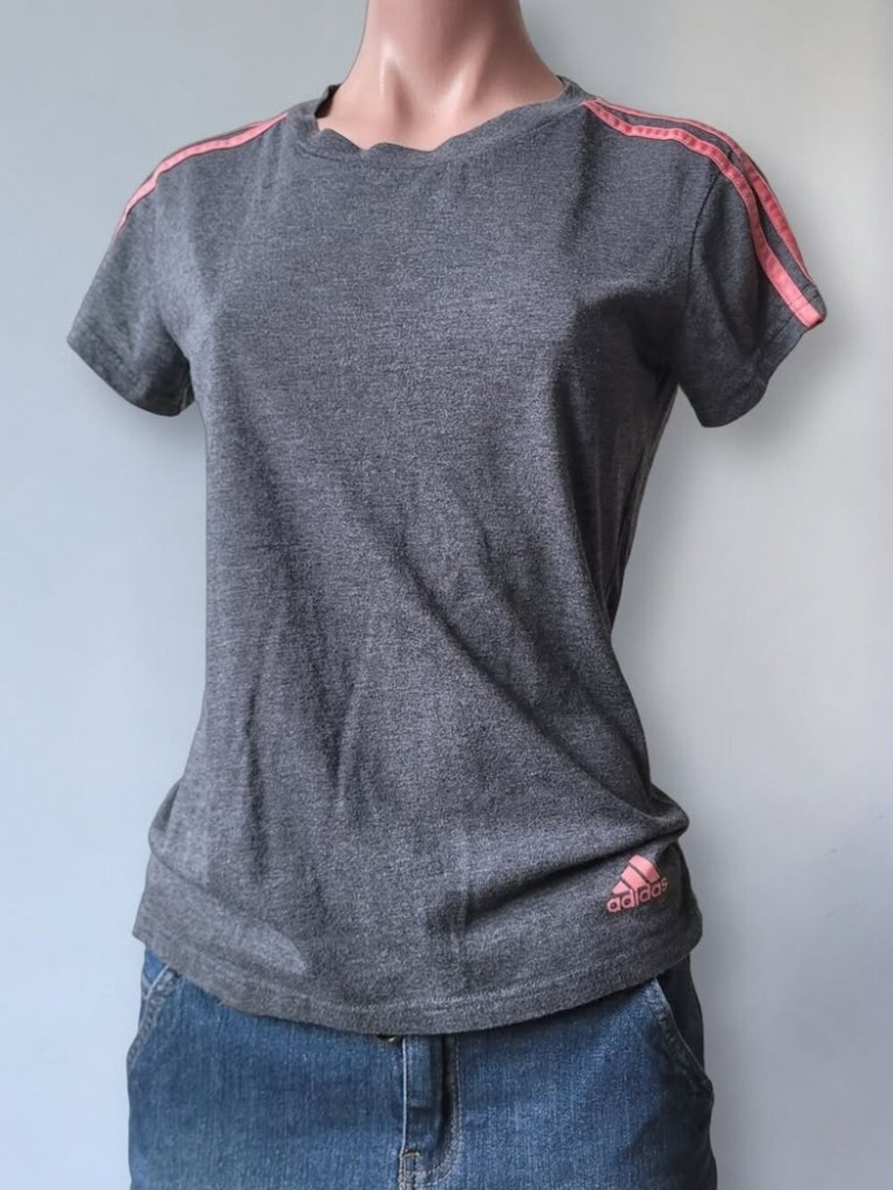 Adidas Pink Side Tape Grey Short Sleeve Graphic T-Shirt (OS)